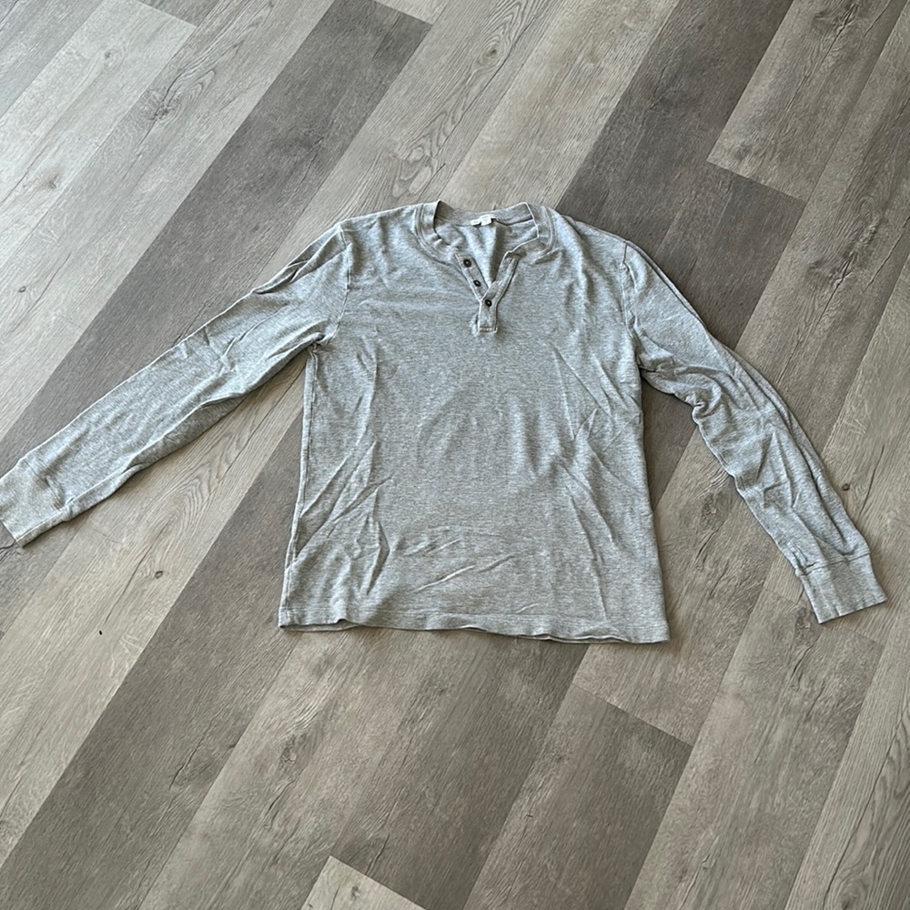 James Perse Men’s Standard Long Sleeve Henley 2 - C15